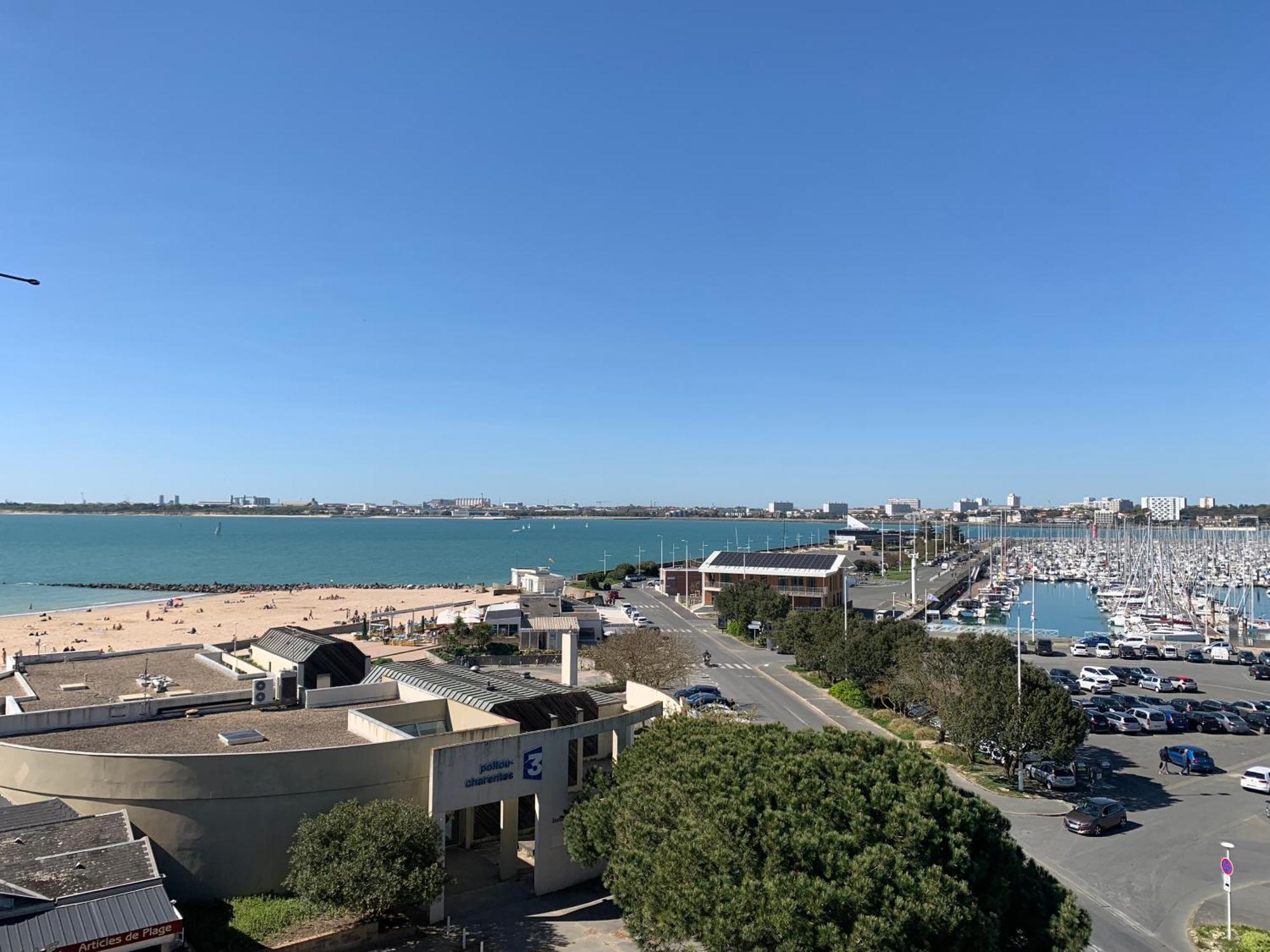Vue Mer Et Parking La Rochelle  Buitenkant foto