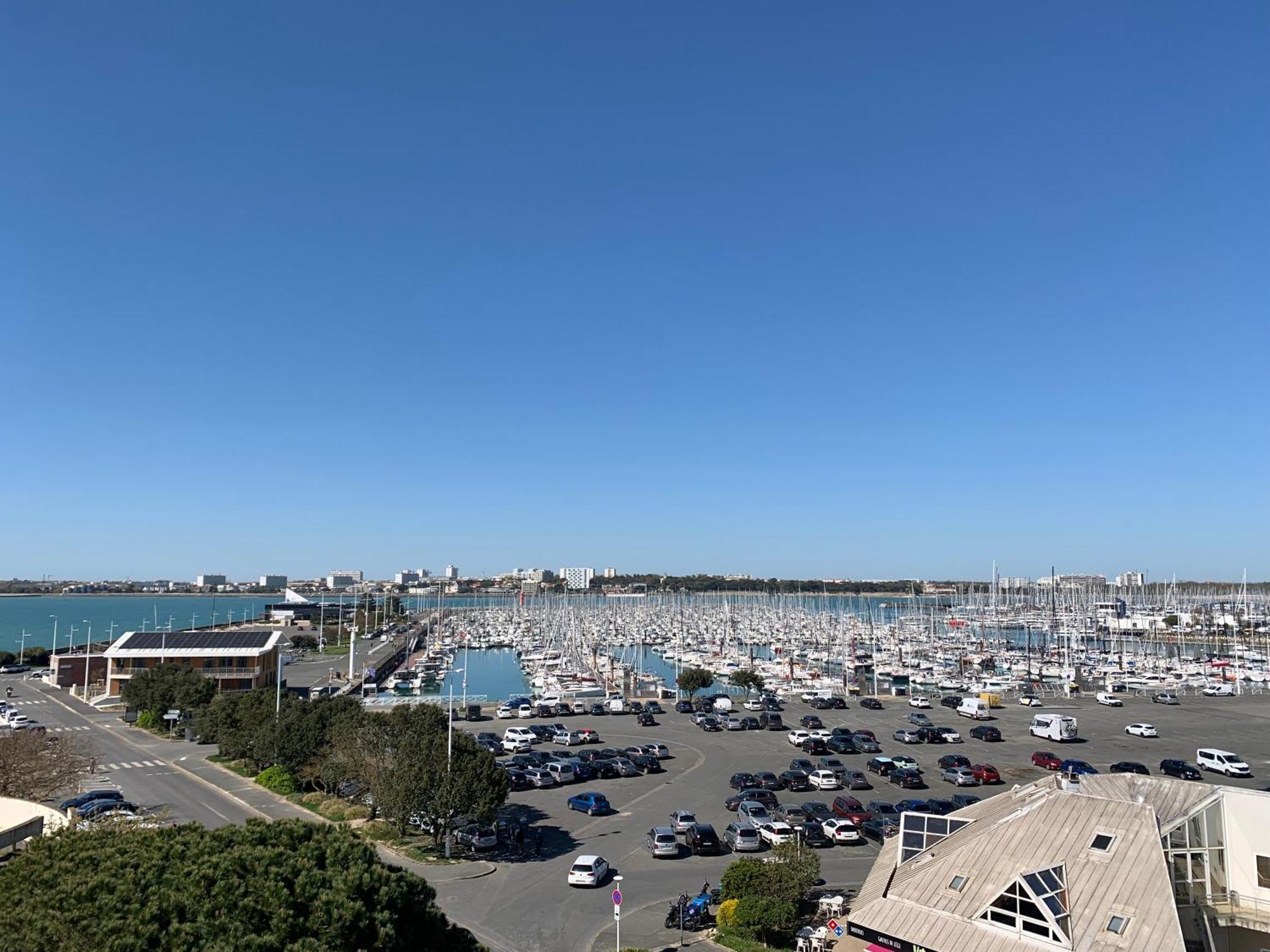Vue Mer Et Parking La Rochelle  Buitenkant foto